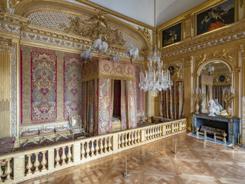 Zoom sur la chambre du Roi au château de Versailles LPost
