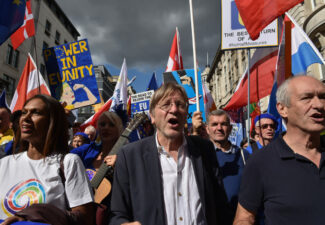 La « National March for Rejoin » des anti-Brexit à Londres : un appel vibrant pour un retour dans l’UE