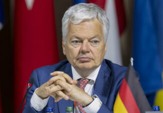 Didier Reynders soupçonné de blanchiment d’argent : incompréhension et incrédulité à tous les niveaux