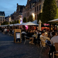 Horeca Bruxelles : les restaurateurs peuvent encore chauffer leurs terrasses un an de plus