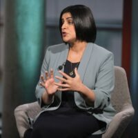 Face à la poussée de l’extrême droite, Londres durcit radicalement sa politique d’asile