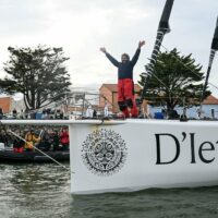 Après son « exploit » au Vendée Globe 2024-2025, le Belge Denis Van Weynbergh met son monocoque « D’Ieteren Group » en vente
