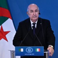 Le président Tebboune ouvre la voie au retour des sans-papiers en Algérie