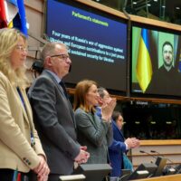 Le Parlement européen réitère sa solidarité et appelle à renforcer les mesures contre le contournement des sanctions