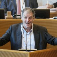 Affaire des warrants : la justice propose une transaction pénale à l’ancien CEO de Charleroi Airport, Jean-Jacques Cloquet