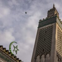 La Grande Mosquée de Paris publie un « code de bonne conduite » pour les musulmans en Occident