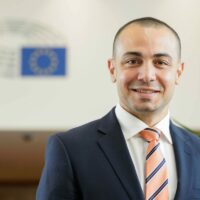 Les députés européens plaident pour une gestion plus intelligente du tourisme