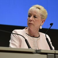 Des irrégularités dans la procédure de licenciement de la directrice générale de l’Agence pour le commerce extérieur ?