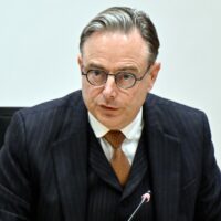 Crise énergétique : le Premier ministre, Bart De Wever, ferme la porte aux chèques énergie et à un vaste plan de soutien