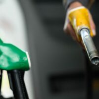 Pétrole : le retrait des Emirats arabes unis de l’Opep pourrait entraîner une baisse des prix sur le marché et à la pompe